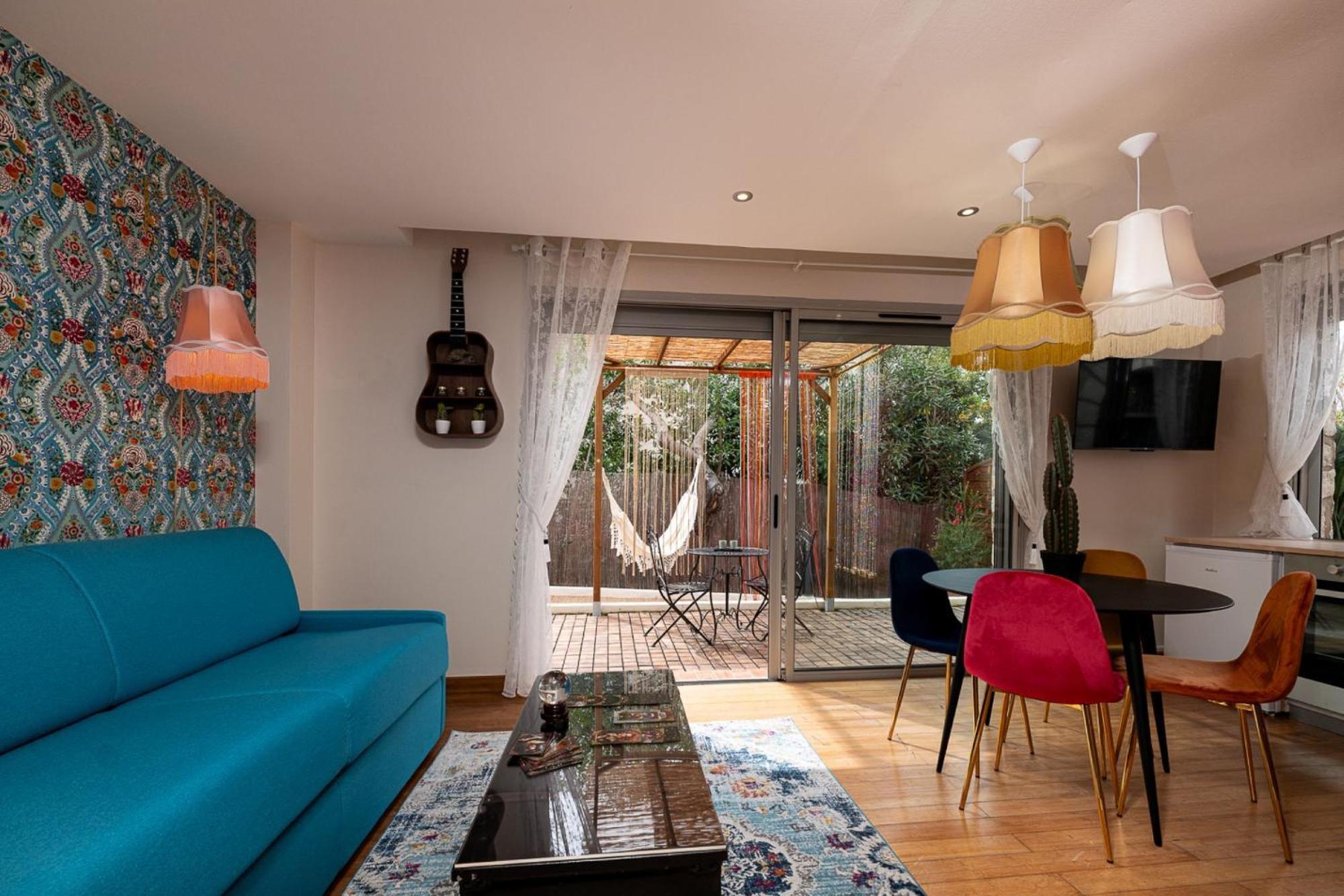 Studio Terrasse La Roulotte Du Tzigane Mandara Beach Antibes Juan-Les-Pins Exterior foto